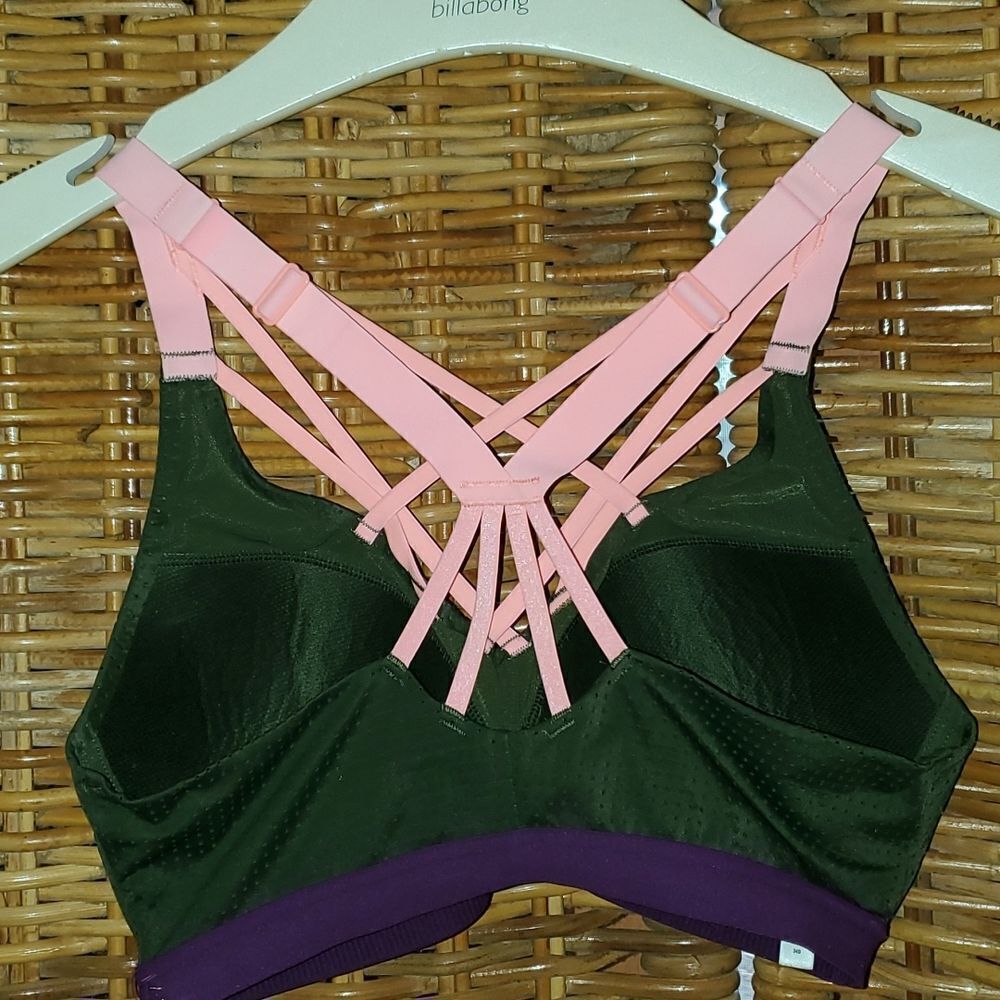 Victoria Secret Sport Bra 34D - Picture 3 of 8